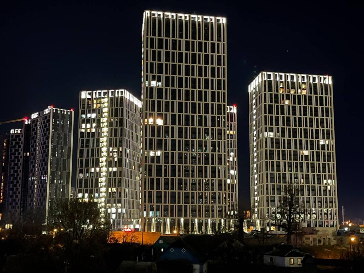 Slavutich Apartments Near Metro Station Kyiv Exterior photo